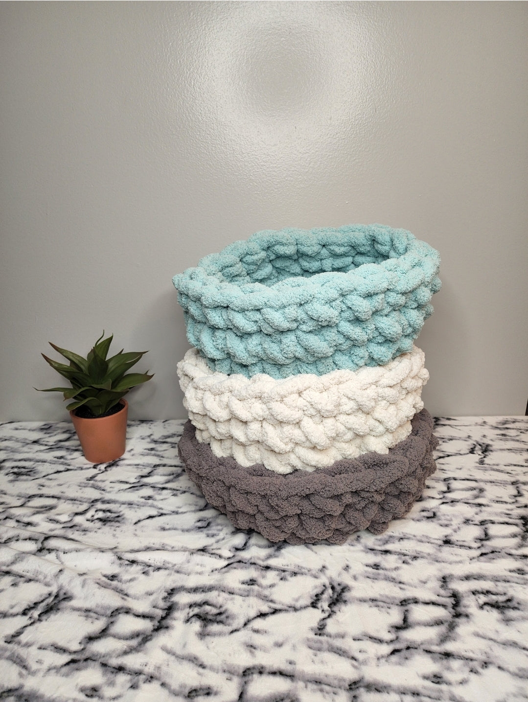 Chunky Knit Pet Bed